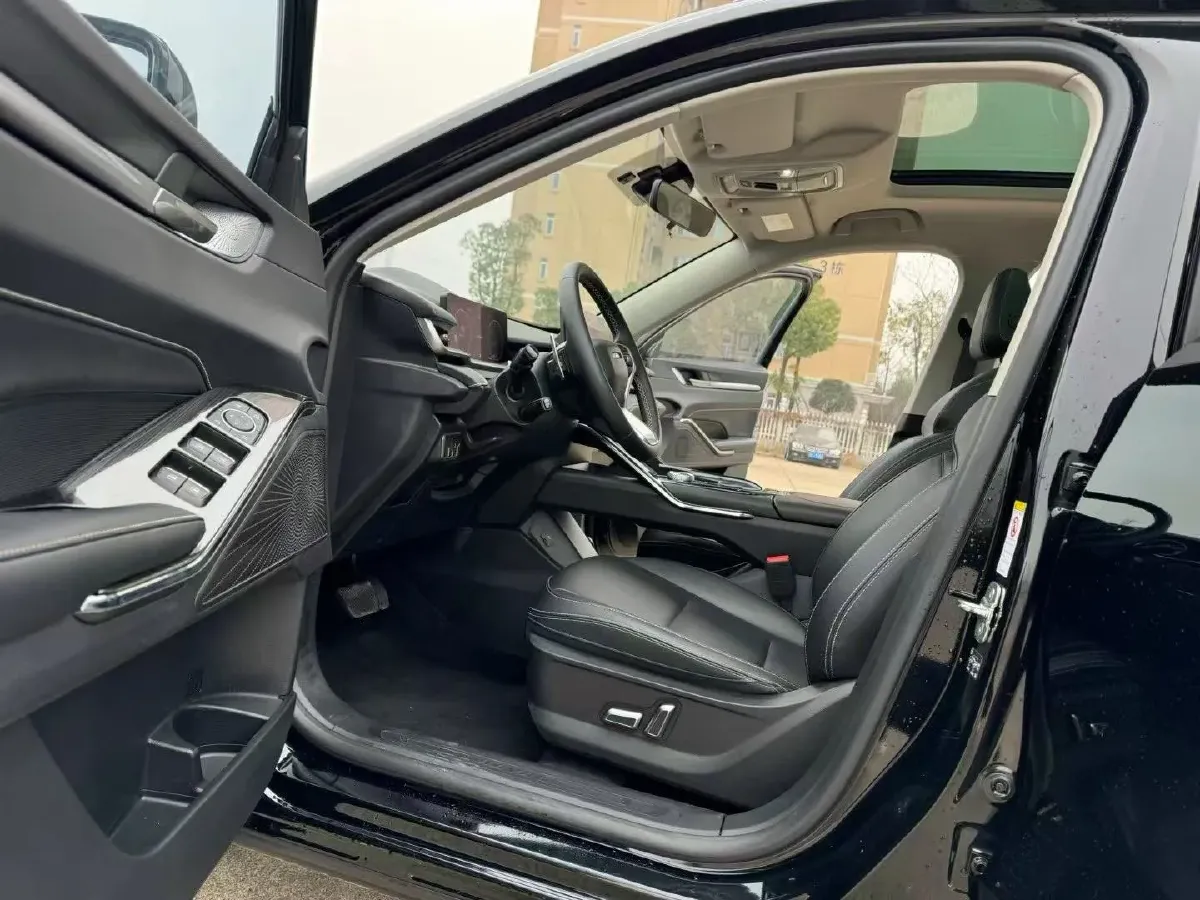 2022 Haval H6 1.5T 184HP L4 7DCT,autocango,china used car exporter,china ev exporter,chinese used car exporter,chinese used ev exporter