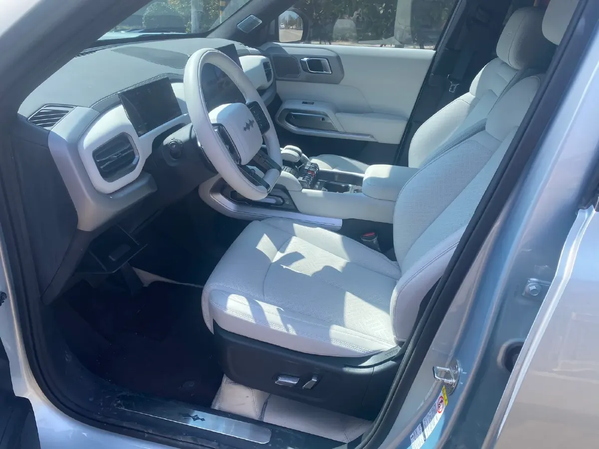 2025 FangChengBao Tai 3 BEV,autocango,china used car exporter,china ev exporter,chinese used car exporter,chinese used ev exporter