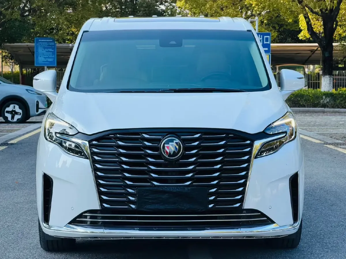 2022 Buick GL8 2.0T 237HP L4 9AT,autocango,china used car exporter,china ev exporter,chinese used car exporter,chinese used ev exporter