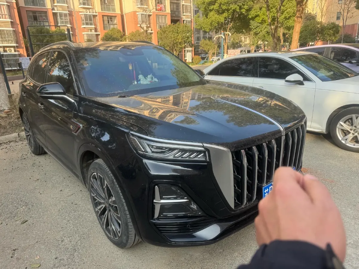 2023 HongQi HS5 2.0T 252HP L4 8AT,autocango,china used car exporter,china ev exporter,chinese used car exporter,chinese used ev exporter