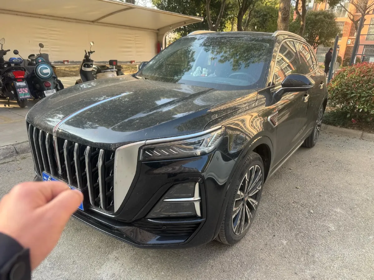 2023 HongQi HS5 2.0T 252HP L4 8AT,autocango,china used car exporter,china ev exporter,chinese used car exporter,chinese used ev exporter