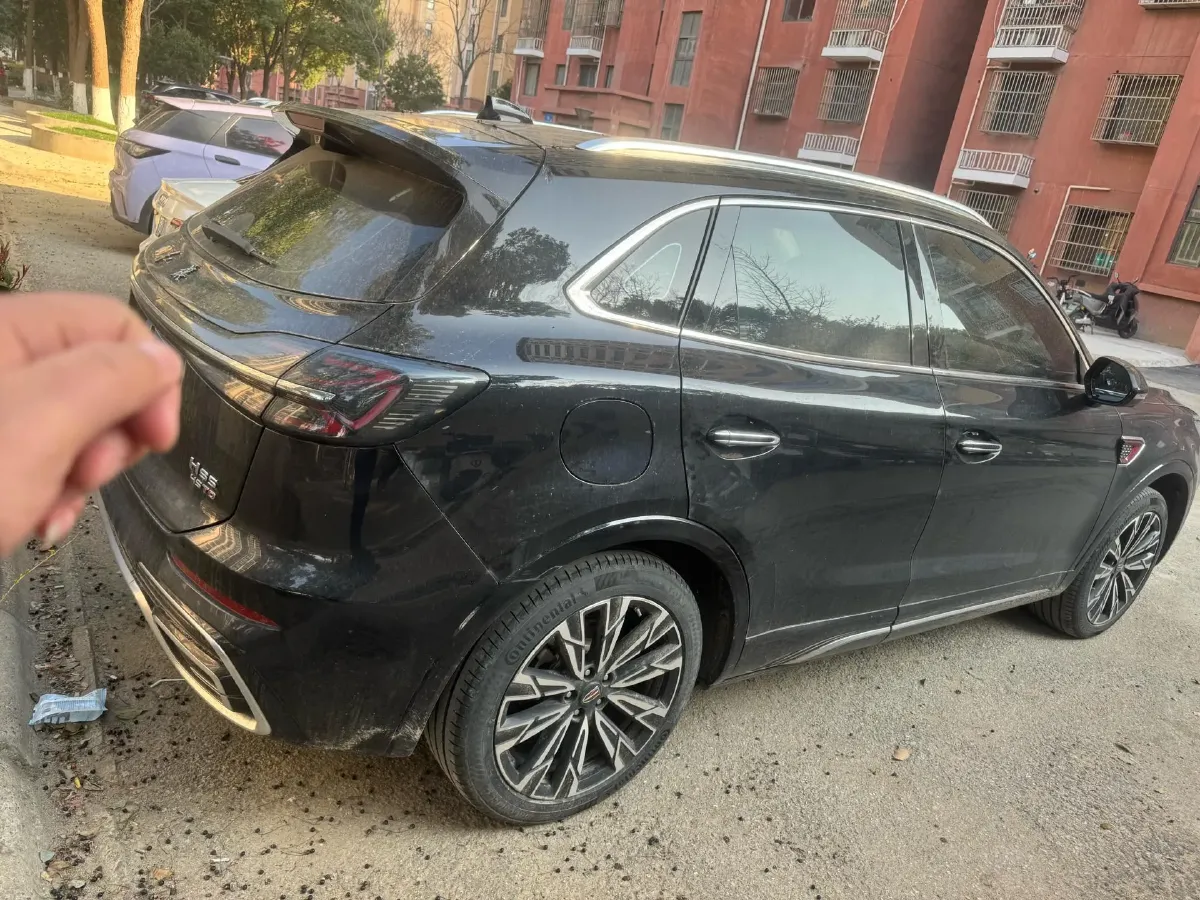 2023 HongQi HS5 2.0T 252HP L4 8AT,autocango,china used car exporter,china ev exporter,chinese used car exporter,chinese used ev exporter