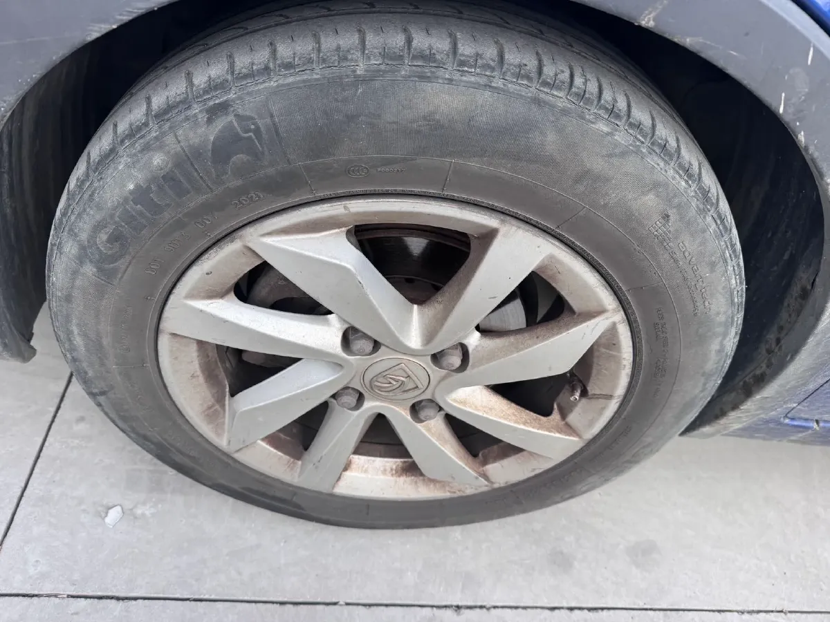 2017 BaoJun 310W 1.5L 112HP L4 6MT,autocango,china used car exporter,china ev exporter,chinese used car exporter,chinese used ev exporter