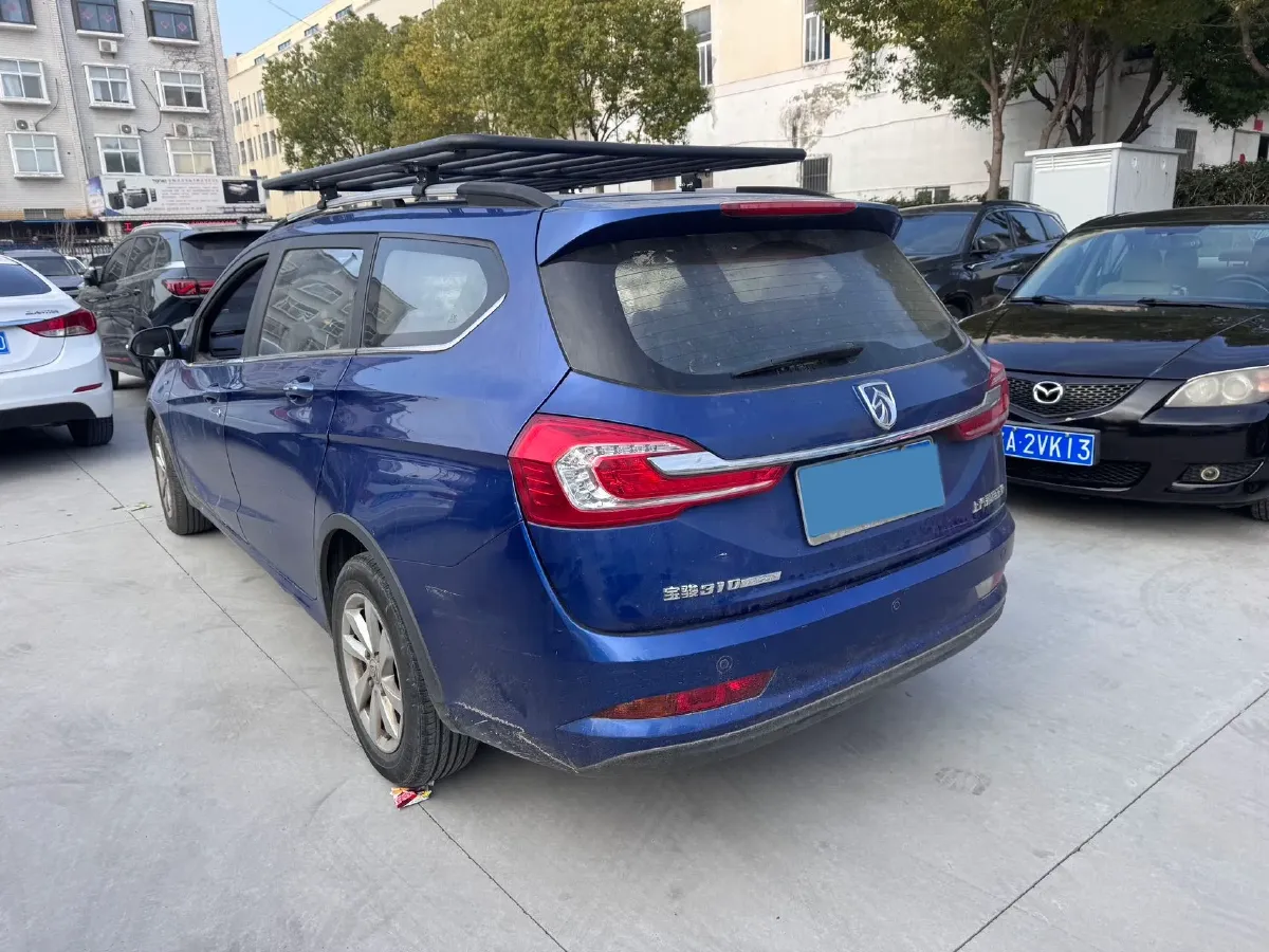 2017 BaoJun 310W 1.5L 112HP L4 6MT,autocango,china used car exporter,china ev exporter,chinese used car exporter,chinese used ev exporter