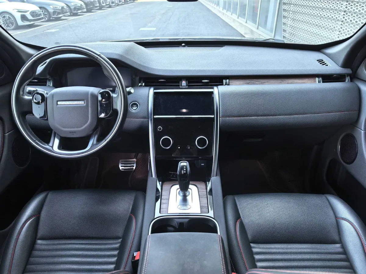 2020 Land Rover Discovery Sport 2.0T 249HP L4 9AT,autocango,china used car exporter,china ev exporter,chinese used car exporter,chinese used ev exporter