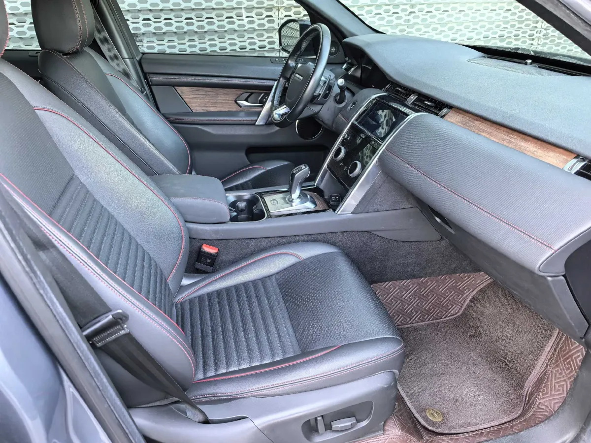 2020 Land Rover Discovery Sport 2.0T 249HP L4 9AT,autocango,china used car exporter,china ev exporter,chinese used car exporter,chinese used ev exporter