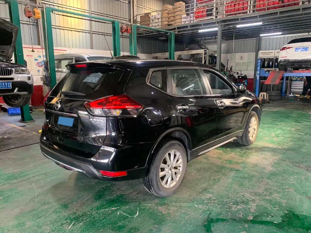2021 Nissan X-Trail 2.0L 151HP L4 CVT,autocango,china used car exporter,china ev exporter,chinese used car exporter,chinese used ev exporter