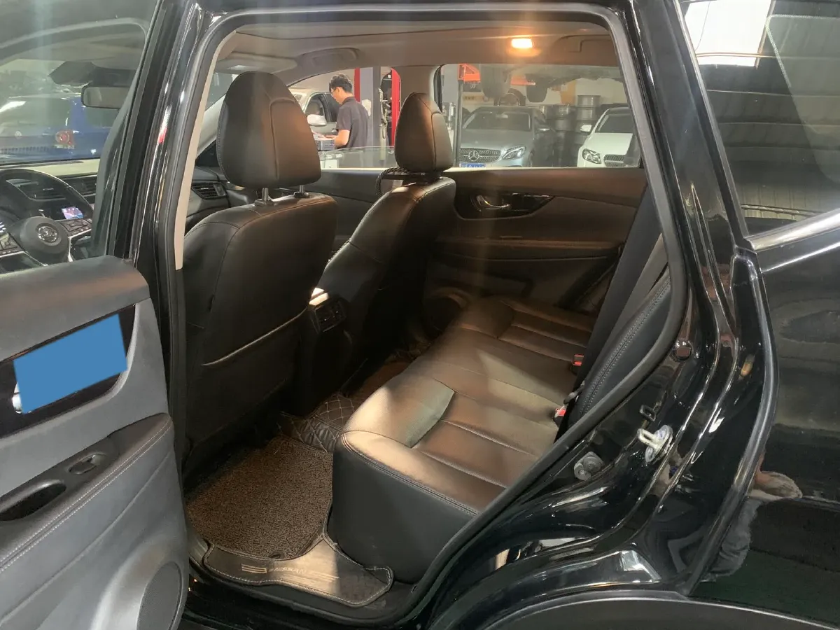 2021 Nissan X-Trail 2.0L 151HP L4 CVT,autocango,china used car exporter,china ev exporter,chinese used car exporter,chinese used ev exporter