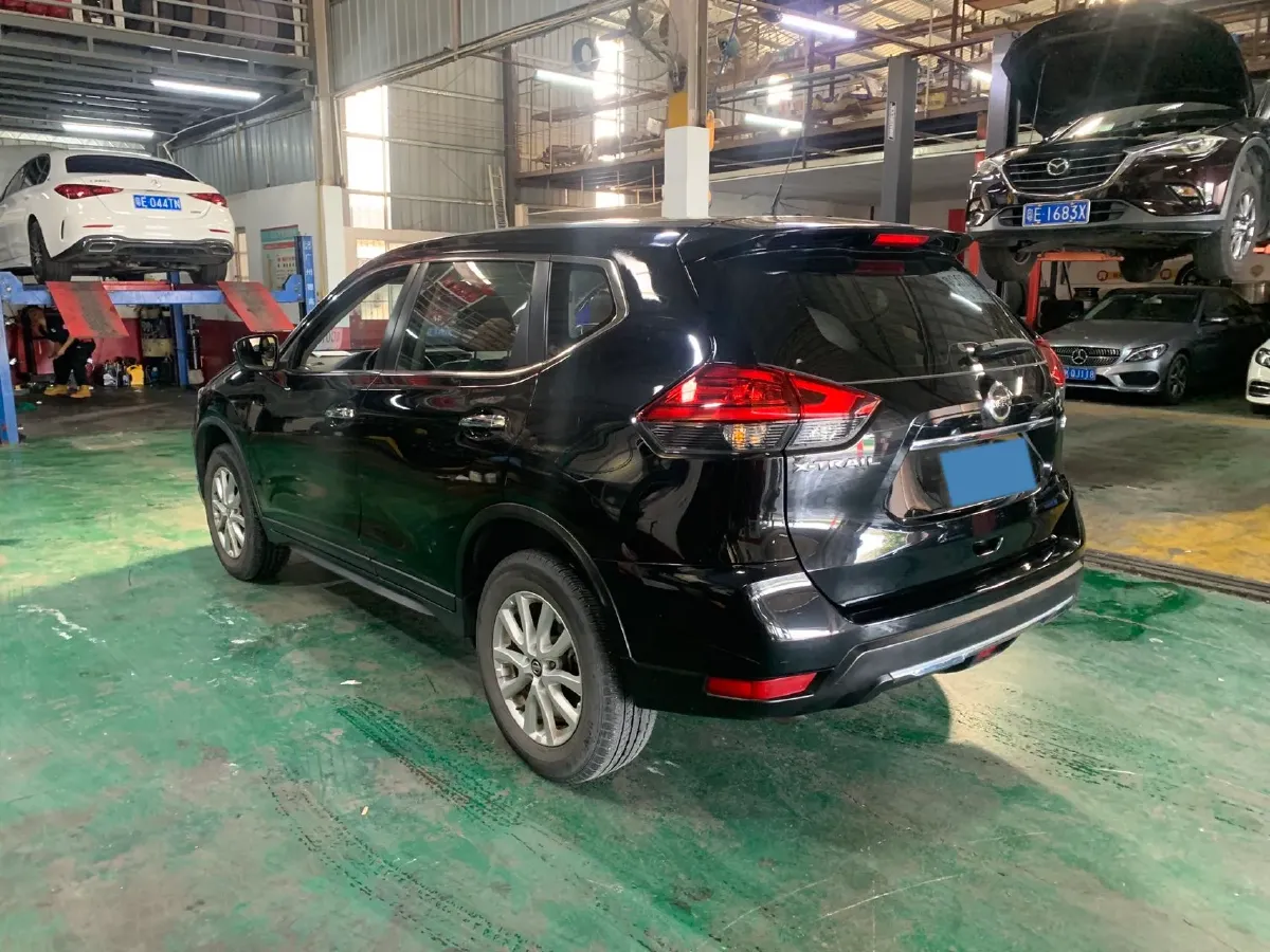 2021 Nissan X-Trail 2.0L 151HP L4 CVT,autocango,china used car exporter,china ev exporter,chinese used car exporter,chinese used ev exporter