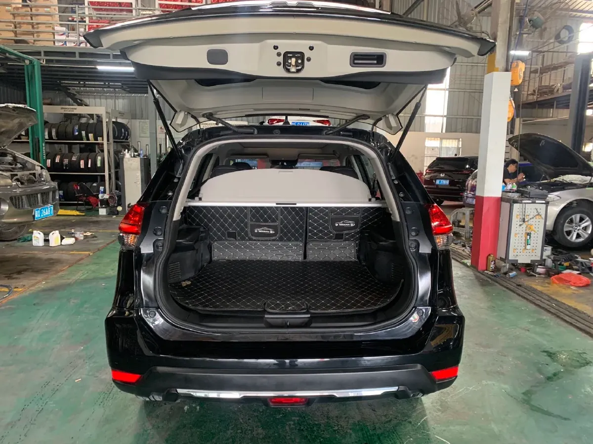 2021 Nissan X-Trail 2.0L 151HP L4 CVT,autocango,china used car exporter,china ev exporter,chinese used car exporter,chinese used ev exporter
