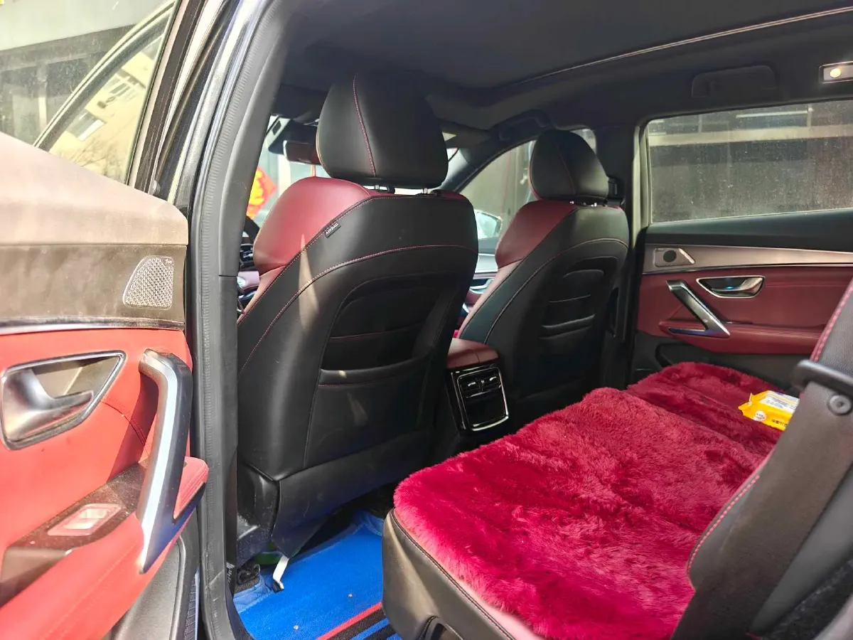 2021 Chery Tiggo 8 Plus 1.6T 197HP L4 7DCT,autocango,china used car exporter,china ev exporter,chinese used car exporter,chinese used ev exporter