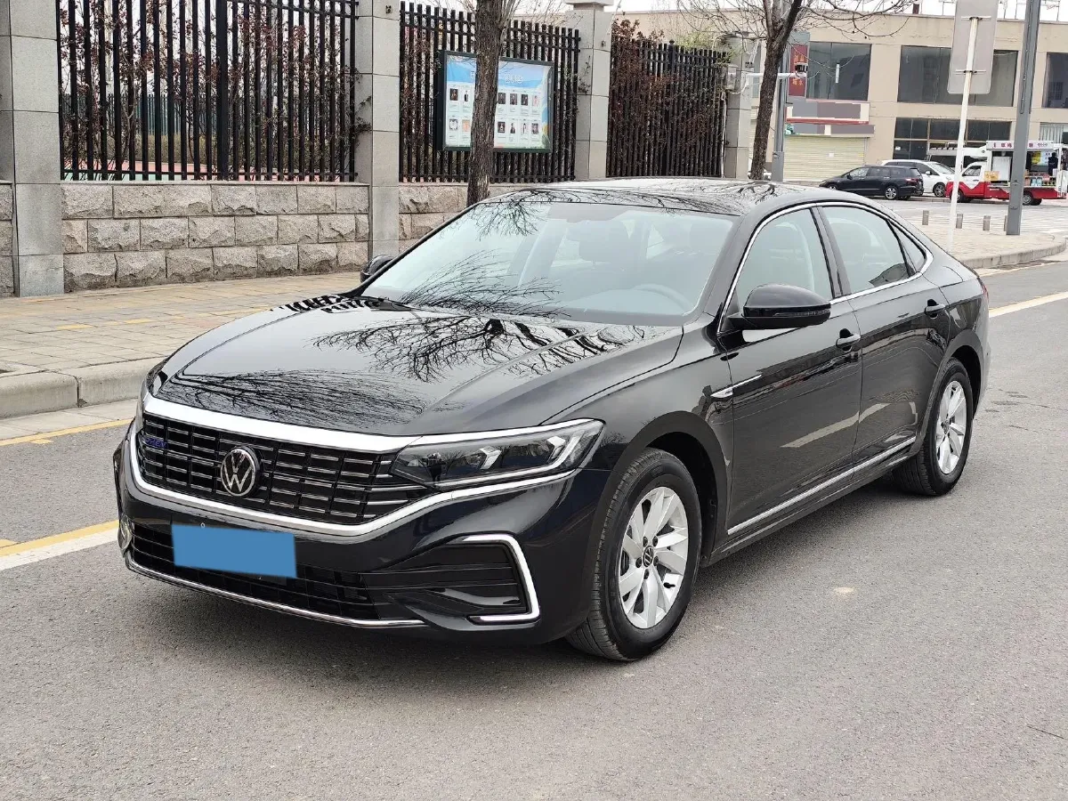 2025 Volkswagen Passat 1.4T 150HP L4 6DCT PHEV,autocango,china used car exporter,china ev exporter,chinese used car exporter,chinese used ev exporter