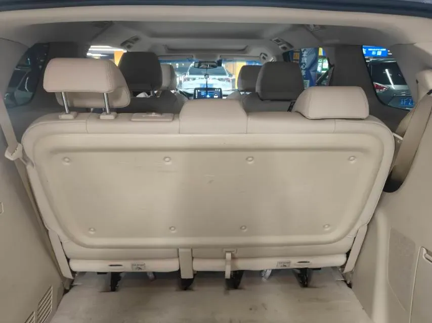 2023 Buick GL8 2.0T 237HP L4 9AT,autocango,china used car exporter,china ev exporter,chinese used car exporter,chinese used ev exporter