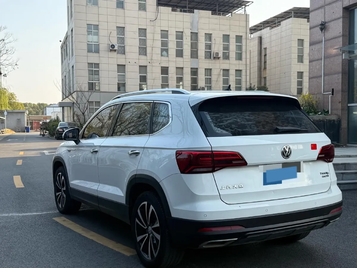 2019 MINI MINI 1.5T 102HP L3 7DCT,autocango,china used car exporter,china ev exporter,chinese used car exporter,chinese used ev exporter