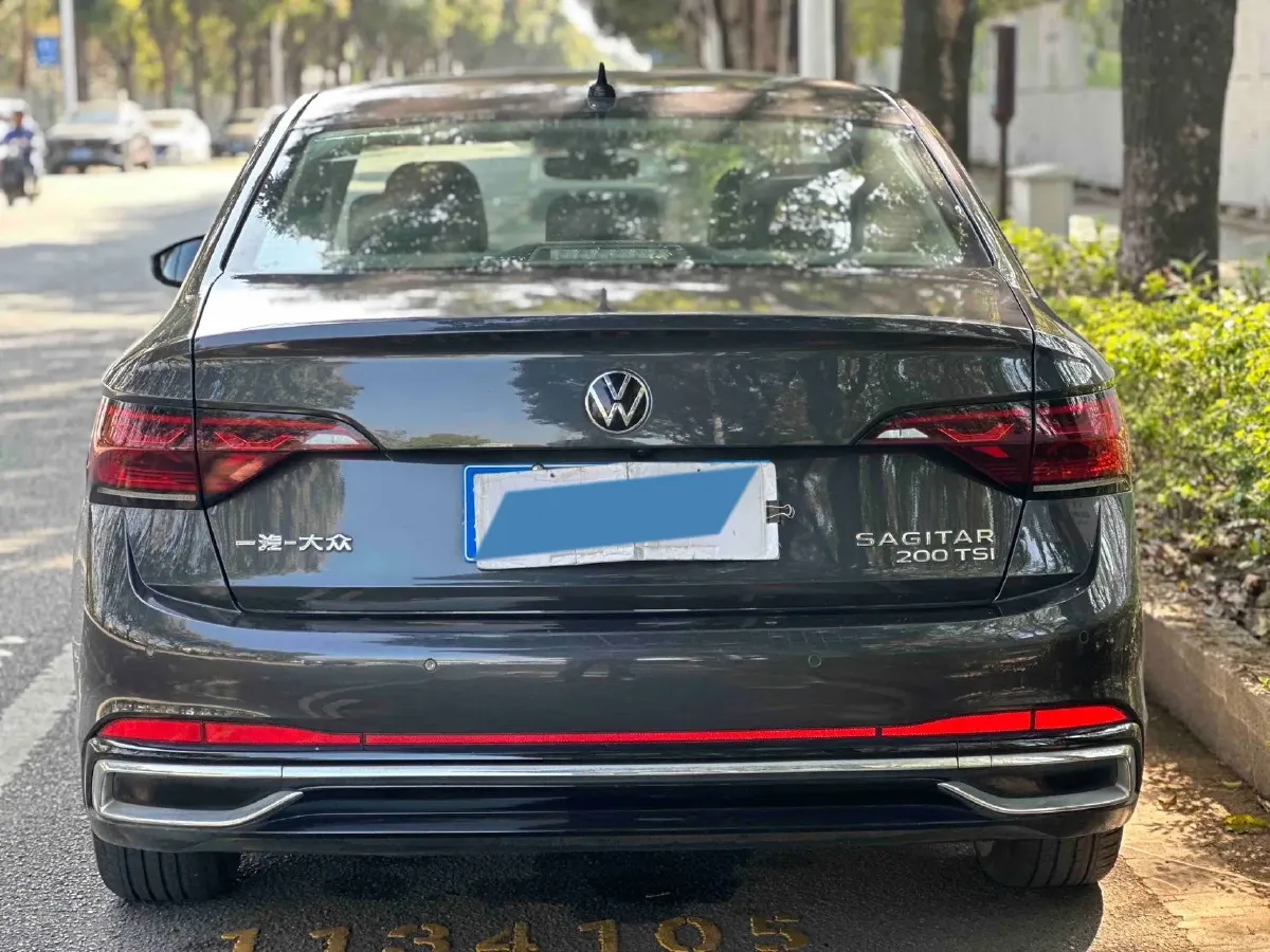 2023 Volkswagen Sagitar 1.2T 116HP L4 7DCT,autocango,china used car exporter,china ev exporter,chinese used car exporter,chinese used ev exporter