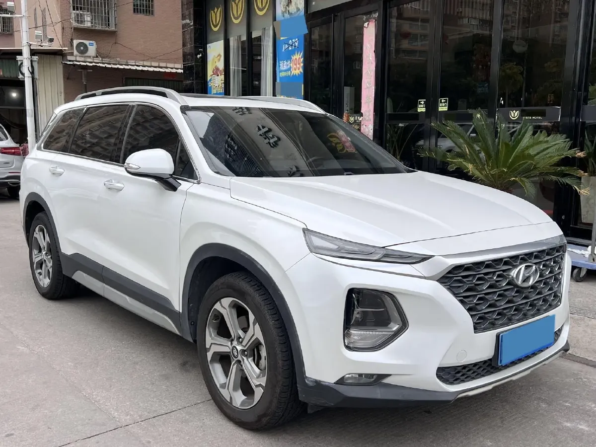 2019 Hyundai Santafe 2.0T 240HP L4 8AT,autocango,china used car exporter,china ev exporter,chinese used car exporter,chinese used ev exporter