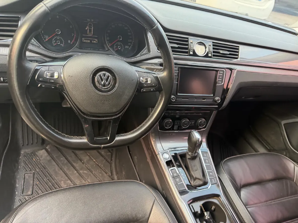 2017 Volkswagen Passat 1.4T 150HP L4 7DCT,autocango,china used car exporter,china ev exporter,chinese used car exporter,chinese used ev exporter