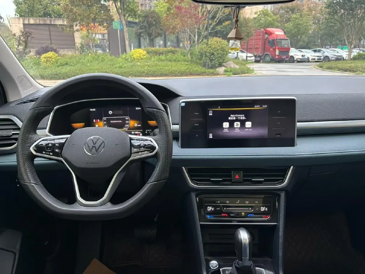 2023 Volkswagen Tharu 1.5T 160HP L4 7DCT,autocango,china used car exporter,china ev exporter,chinese used car exporter,chinese used ev exporter