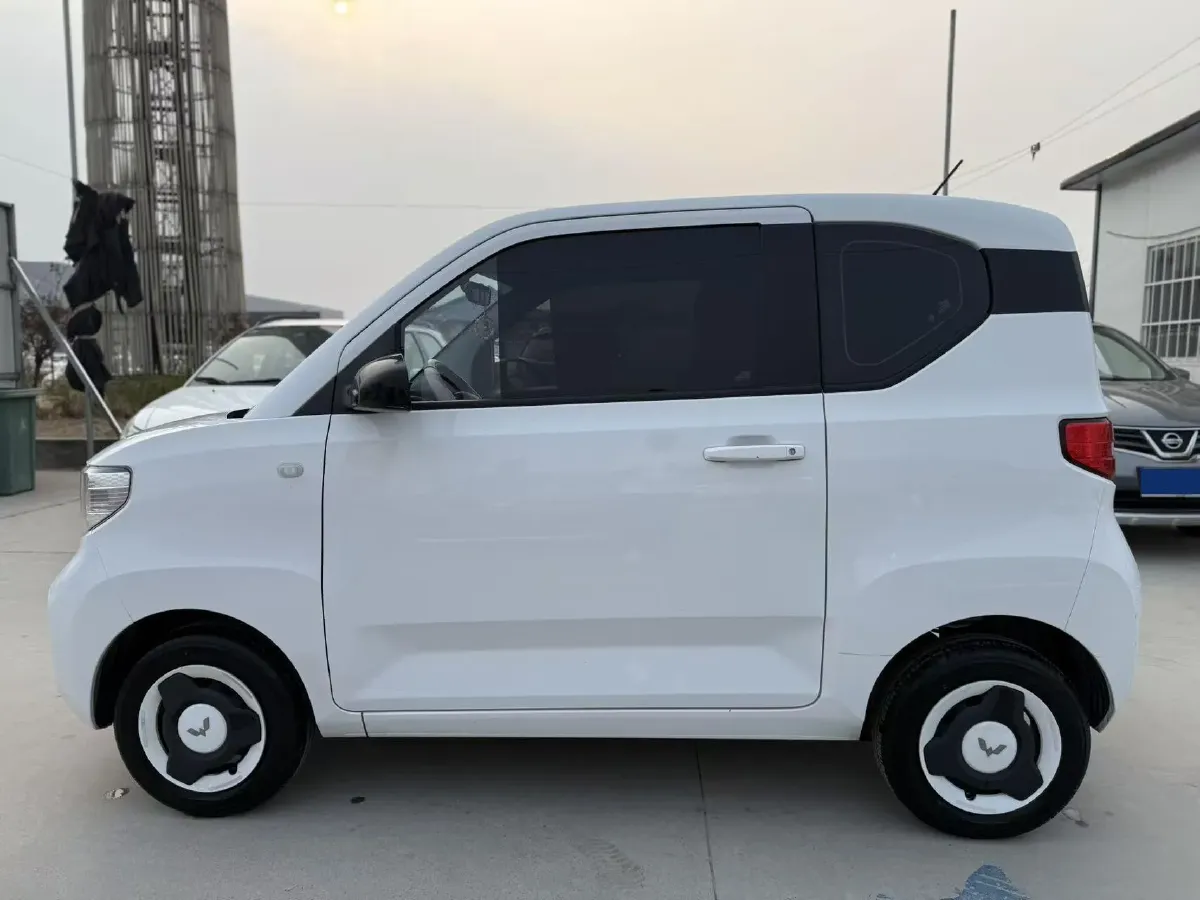 2022 LingBox uni BEV 11.52KWH,autocango,china used car exporter,china ev exporter,chinese used car exporter,chinese used ev exporter