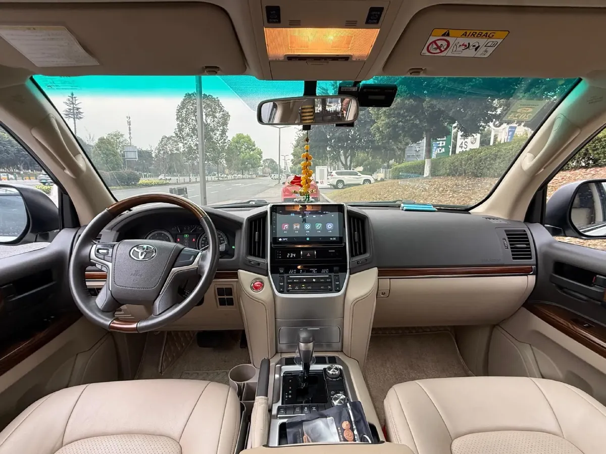 2019 Chevrolet Trax 1.0T 125HP L3 6AT,autocango,china used car exporter,china ev exporter,chinese used car exporter,chinese used ev exporter