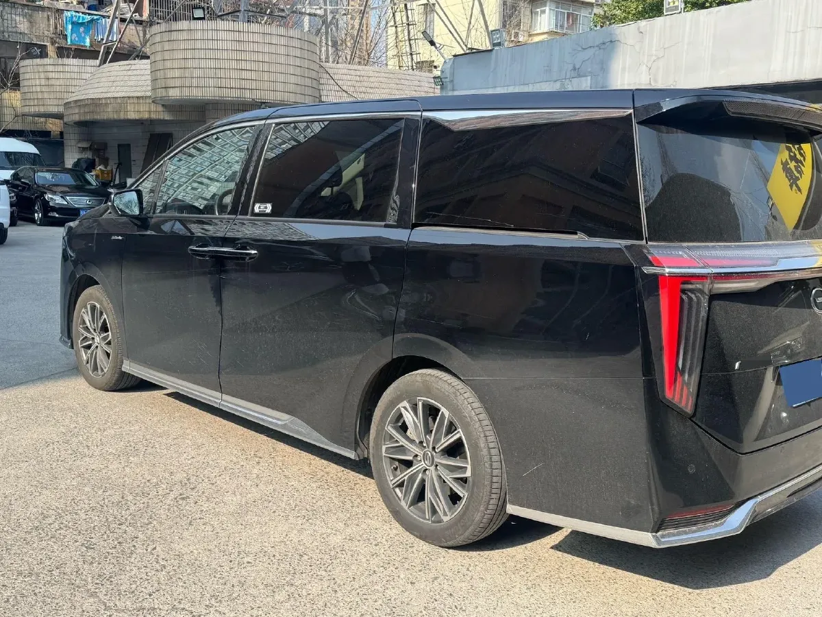 2024 GAC Trumpchi M8 2.0T 252HP L4 8AT,autocango,china used car exporter,china ev exporter,chinese used car exporter,chinese used ev exporter