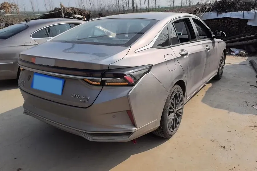 2021 DongFeng Aeolus YiXuan MAX 1.5T 190HP L4 7DCT,autocango,china used car exporter,china ev exporter,chinese used car exporter,chinese used ev exporter