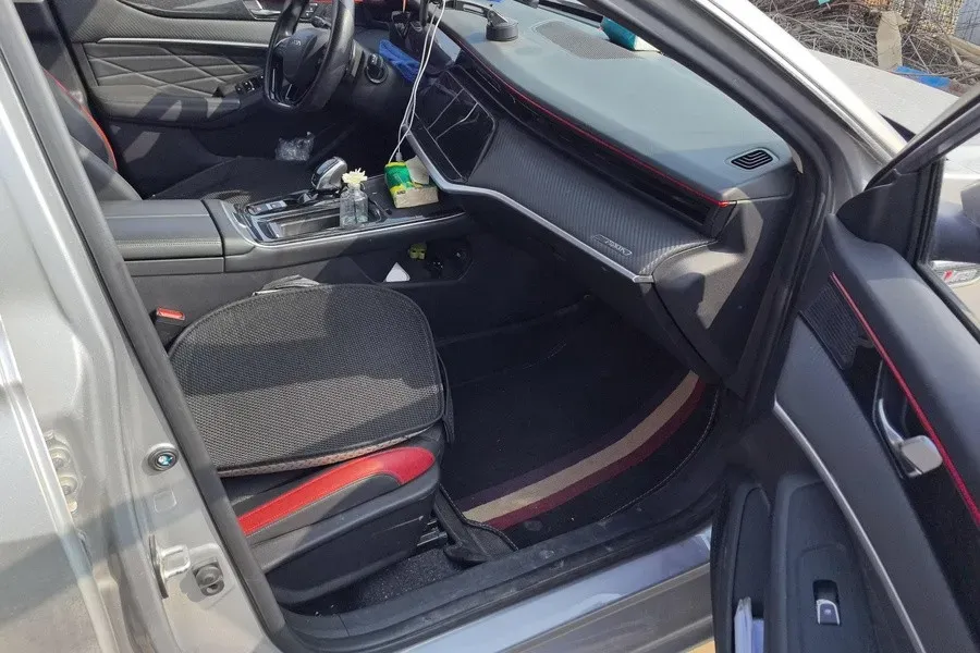 2021 DongFeng Aeolus YiXuan MAX 1.5T 190HP L4 7DCT,autocango,china used car exporter,china ev exporter,chinese used car exporter,chinese used ev exporter