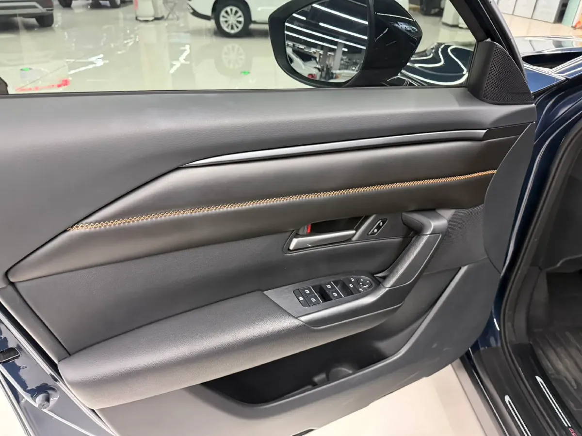 2023 Mazda CX-50 2.0L 155HP L4 6AT,autocango,china used car exporter,china ev exporter,chinese used car exporter,chinese used ev exporter