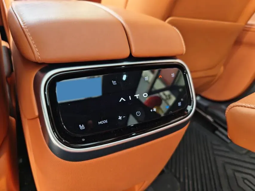 2024 AITO AITO M7 1.5T 152HP L4 REEV 38.5KWH,autocango,china used car exporter,china ev exporter,chinese used car exporter,chinese used ev exporter