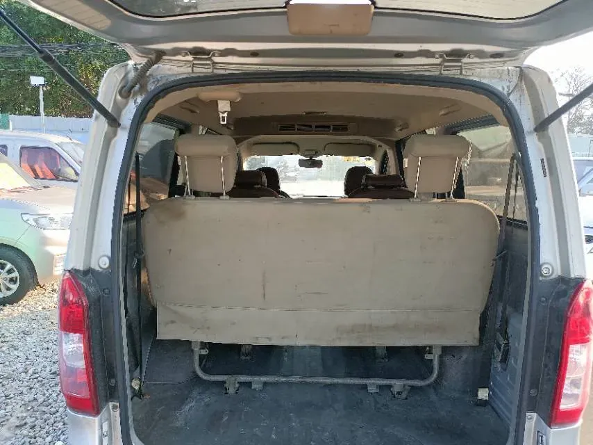 2018 WuLing RongGuang V 1.5L 112HP L4 5MT,autocango,china used car exporter,china ev exporter,chinese used car exporter,chinese used ev exporter