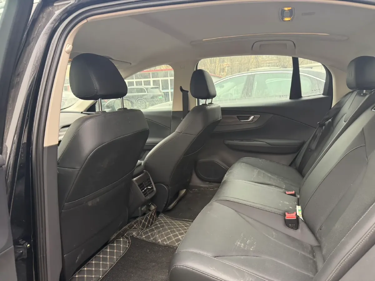 2022 HongQi E-QM5 BEV 54KWH,autocango,china used car exporter,china ev exporter,chinese used car exporter,chinese used ev exporter