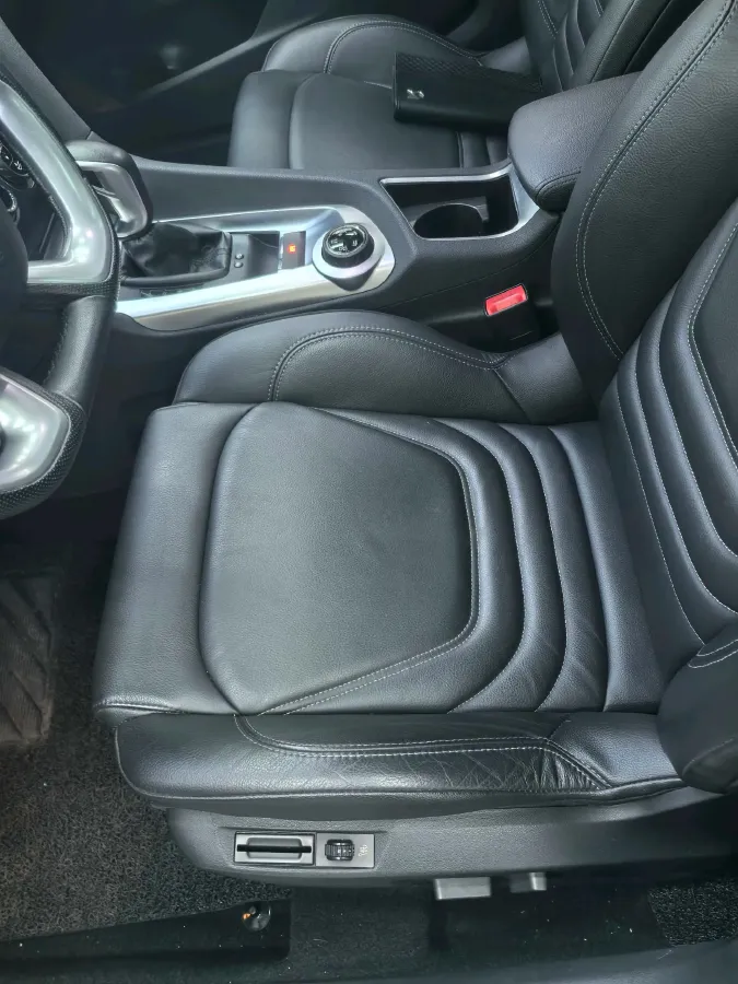 2017 DS 6 1.6T 167HP L4 6AT,autocango,china used car exporter,china ev exporter,chinese used car exporter,chinese used ev exporter