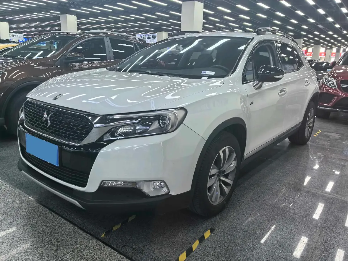 2017 DS 6 1.6T 167HP L4 6AT,autocango,china used car exporter,china ev exporter,chinese used car exporter,chinese used ev exporter