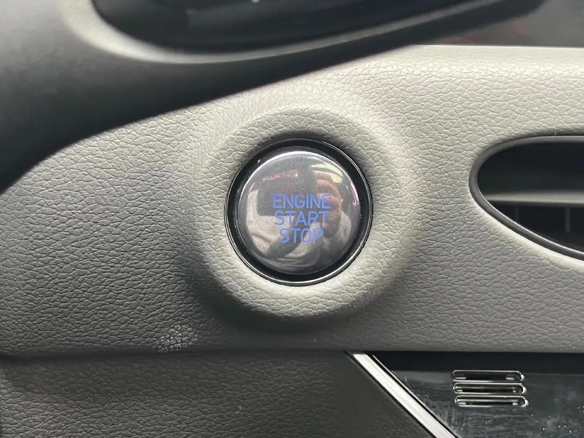 2020 Hyundai Sonata 2.0T 240HP L4 8AT,autocango,china used car exporter,china ev exporter,chinese used car exporter,chinese used ev exporter