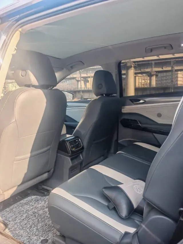 2022 Volkswagen ID.6 Crozz BEV 62.6KWH,autocango,china used car exporter,china ev exporter,chinese used car exporter,chinese used ev exporter