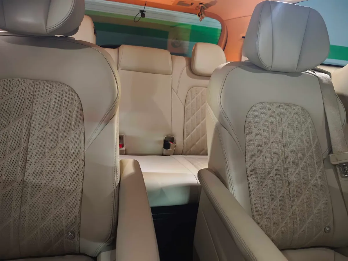 2022 Buick GL8 2.0T 237HP L4 9AT,autocango,china used car exporter,china ev exporter,chinese used car exporter,chinese used ev exporter