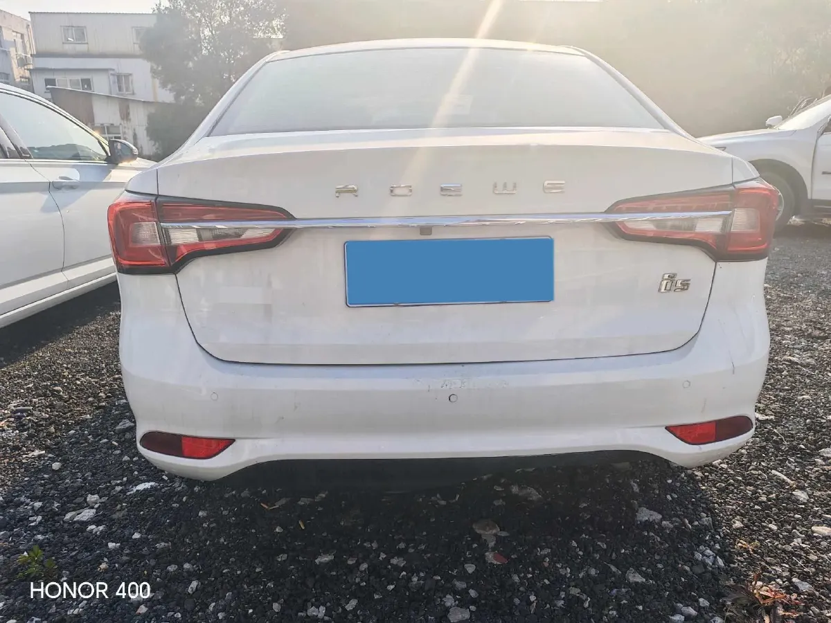 2019 Roewe i5 1.5L 120HP L4 5MT,autocango,china used car exporter,china ev exporter,chinese used car exporter,chinese used ev exporter