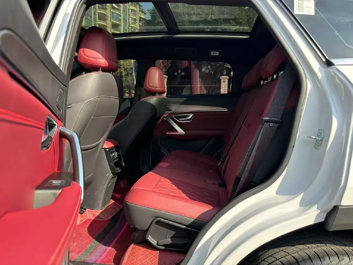 2022 Jetour X70 1.5T 156HP L4 6DCT,autocango,china used car exporter,china ev exporter,chinese used car exporter,chinese used ev exporter