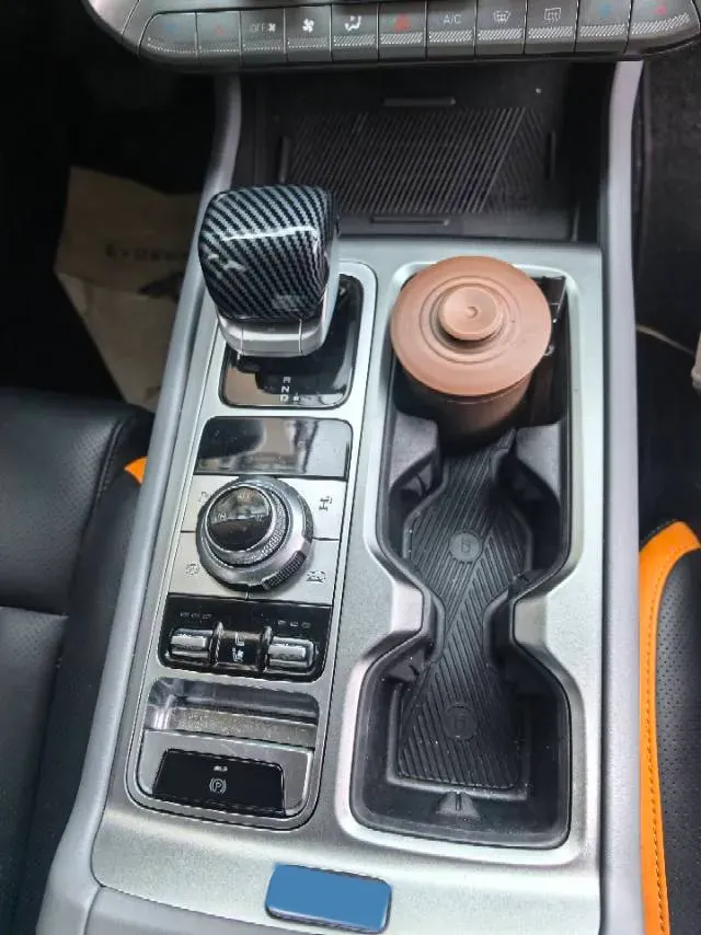 2024 Beijing BJ40 2.0T 245HP L4 8AT,autocango,china used car exporter,china ev exporter,chinese used car exporter,chinese used ev exporter