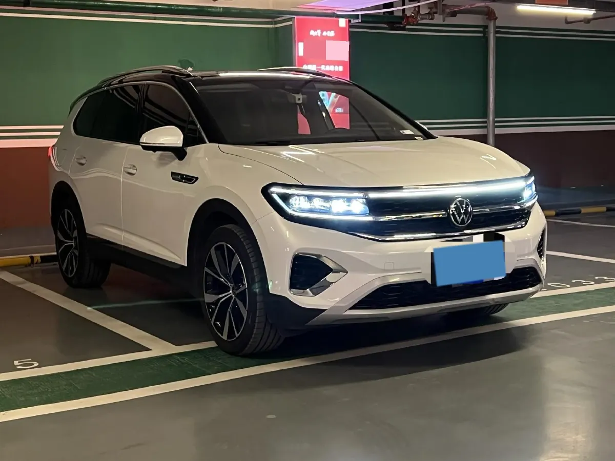 2021 Volkswagen Talagon 2.5T 299HP V6 7DCT,autocango,china used car exporter,china ev exporter,chinese used car exporter,chinese used ev exporter