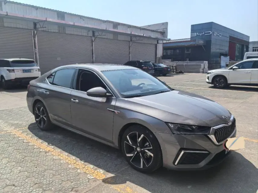 2025 Skoda Octavia 1.4T 150HP L4 7DCT,autocango,china used car exporter,china ev exporter,chinese used car exporter,chinese used ev exporter
