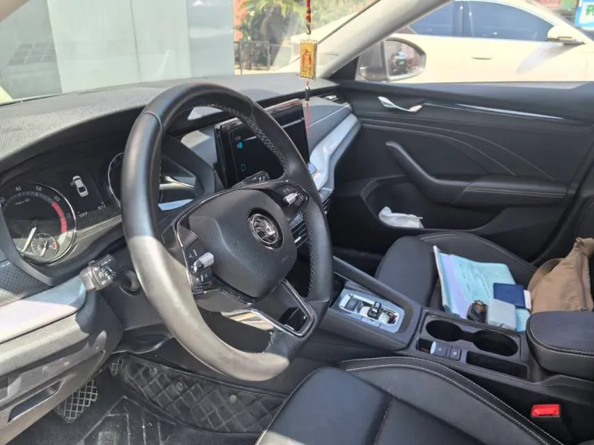 2025 Skoda Octavia 1.4T 150HP L4 7DCT,autocango,china used car exporter,china ev exporter,chinese used car exporter,chinese used ev exporter