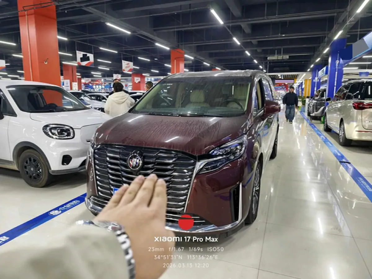 2023 Buick GL8 2.0T 237HP L4 9AT,autocango,china used car exporter,china ev exporter,chinese used car exporter,chinese used ev exporter