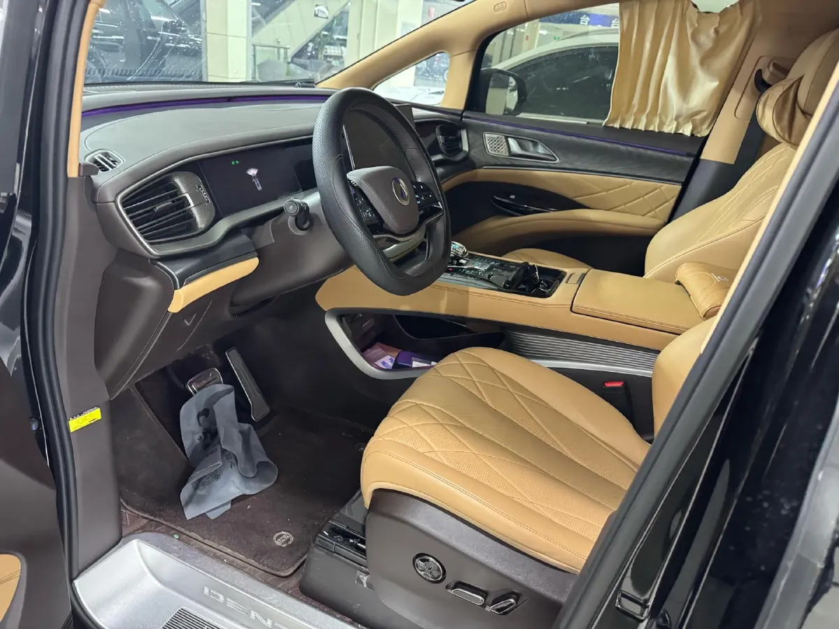 2025 Denza D9 1.5T 156HP L4 E-CVT PHEV 40KWH,autocango,china used car exporter,china ev exporter,chinese used car exporter,chinese used ev exporter