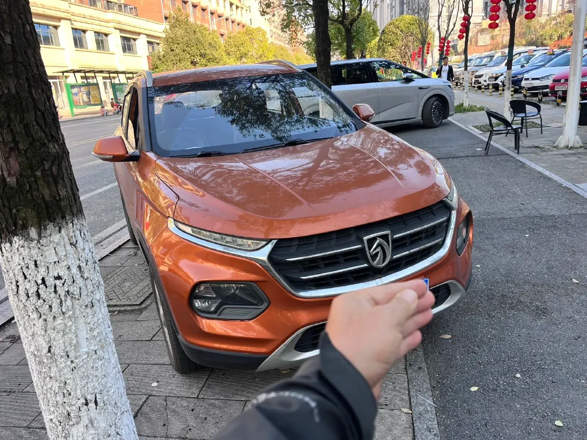 2017 BaoJun 510 1.5L 112HP L4 6MT,autocango,china used car exporter,china ev exporter,chinese used car exporter,chinese used ev exporter