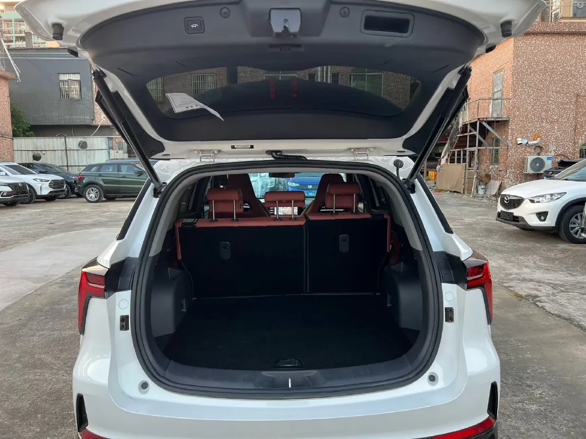 2025 ChangAn CS75 Plus 1.5T 188HP L4 8AT,autocango,china used car exporter,china ev exporter,chinese used car exporter,chinese used ev exporter