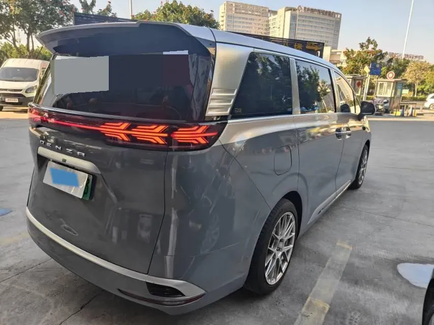 2025 Denza D9 1.5T 156HP L4 E-CVT PHEV 40KWH,autocango,china used car exporter,china ev exporter,chinese used car exporter,chinese used ev exporter