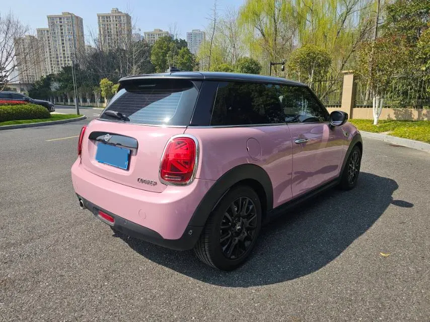 2020 MINI MINI 1.5T 136HP L3 7DCT,autocango,china used car exporter,china ev exporter,chinese used car exporter,chinese used ev exporter