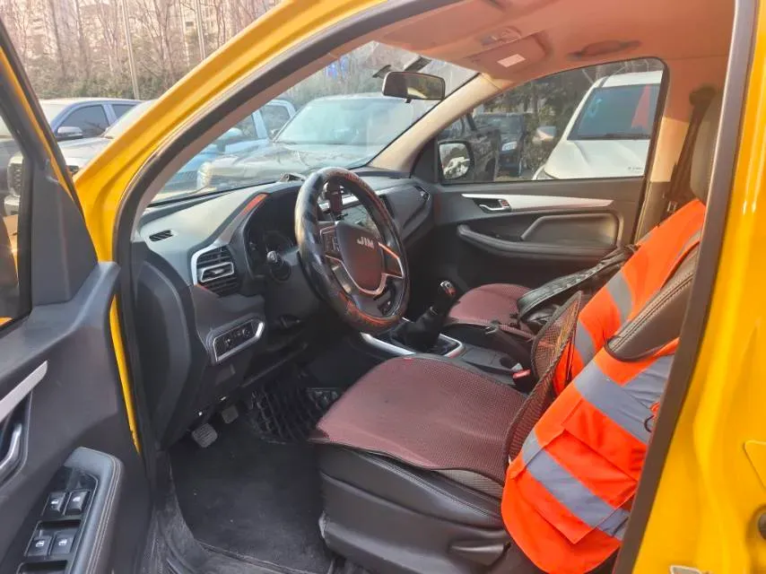 2022 Isuzu RE-MAX Jim 2.8T 120HP L4 5MT,autocango,china used car exporter,china ev exporter,chinese used car exporter,chinese used ev exporter