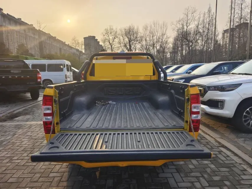 2022 Isuzu RE-MAX Jim 2.8T 120HP L4 5MT,autocango,china used car exporter,china ev exporter,chinese used car exporter,chinese used ev exporter